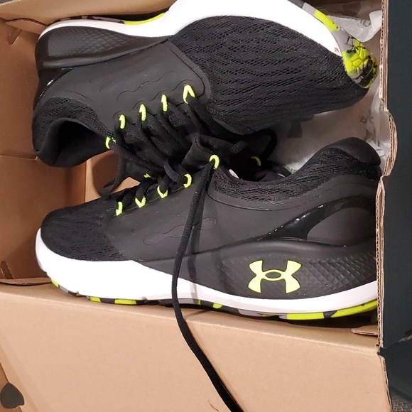 Under Armour Charged Vantage Marble Sneakers Size 9.5